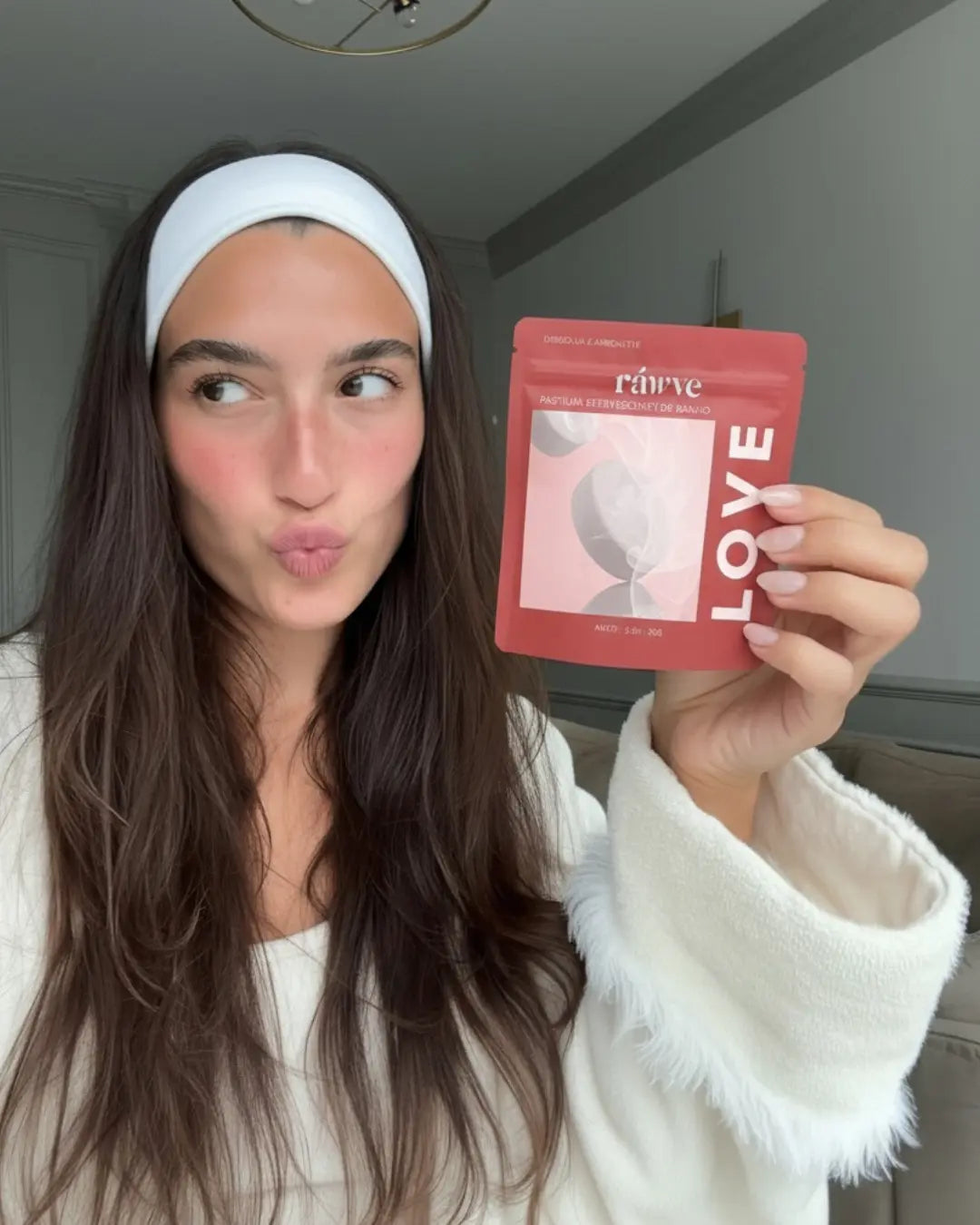 Como relaxar em casa: Descubra como a Ráwve pode transformar seu autocuidado - Ráwve